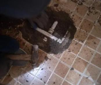 西峡卫生间漏水维修公司为您分享下卫生间渗水如何处理及注意事项